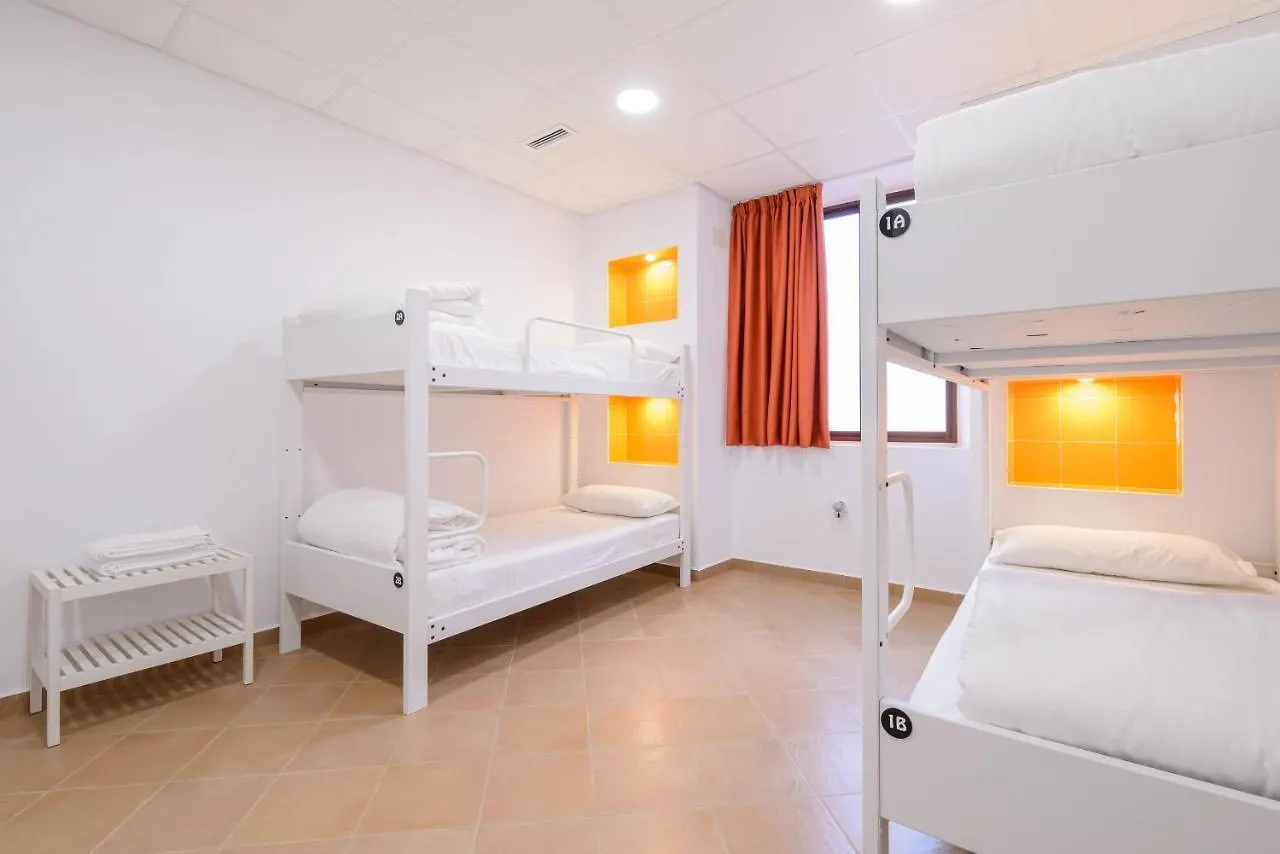 Benarrabá Hostel