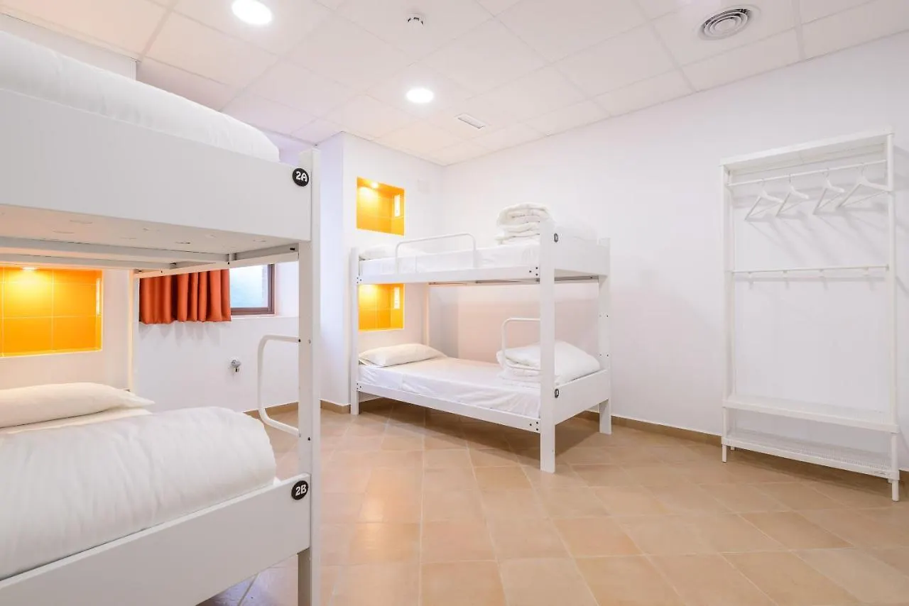 Benarrabá Hostel