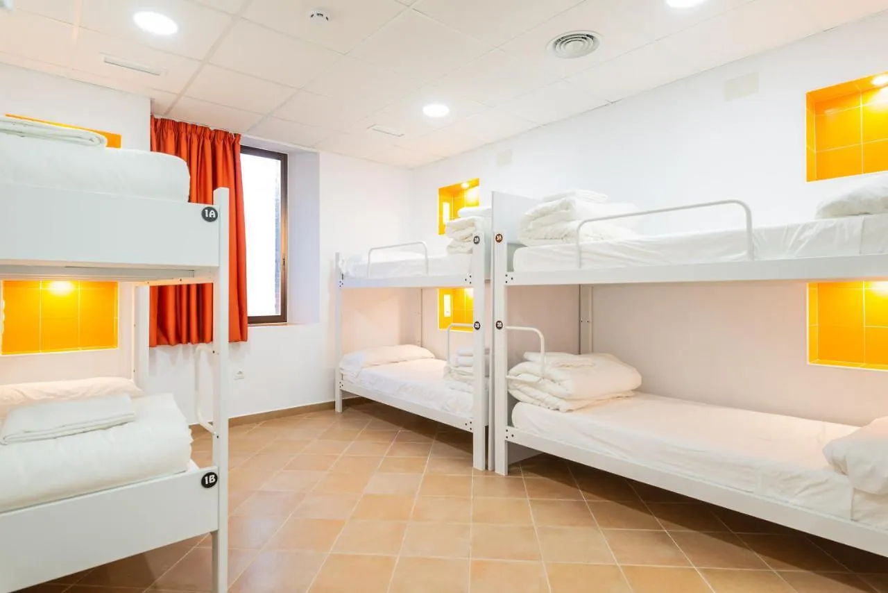 Benarrabá Hostel