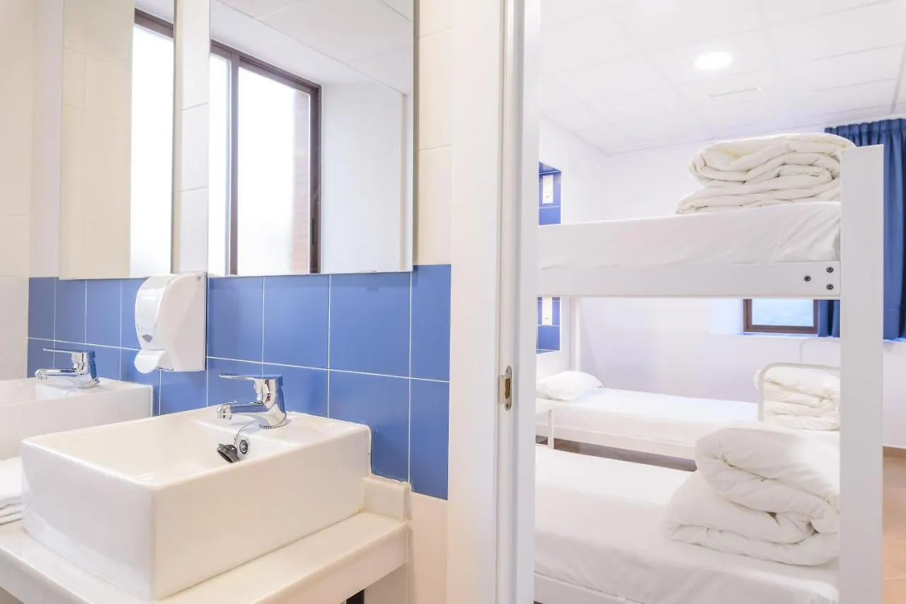 Benarraba Hostel