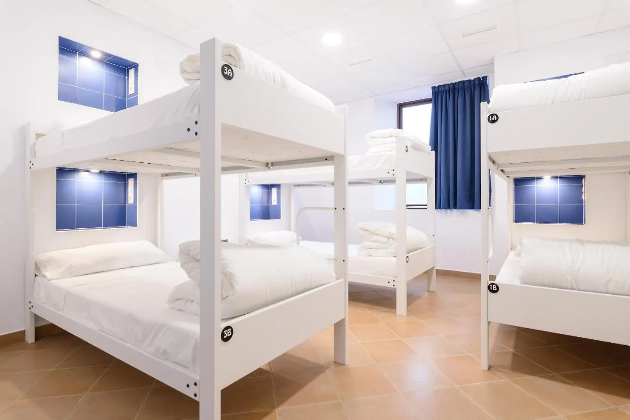 Benarraba Hostel