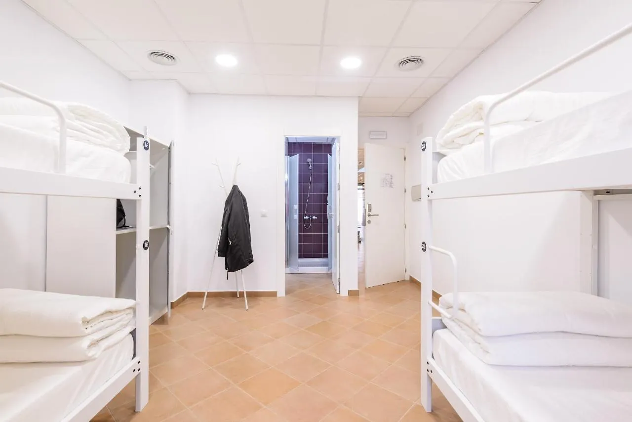 Benarraba Hostel
