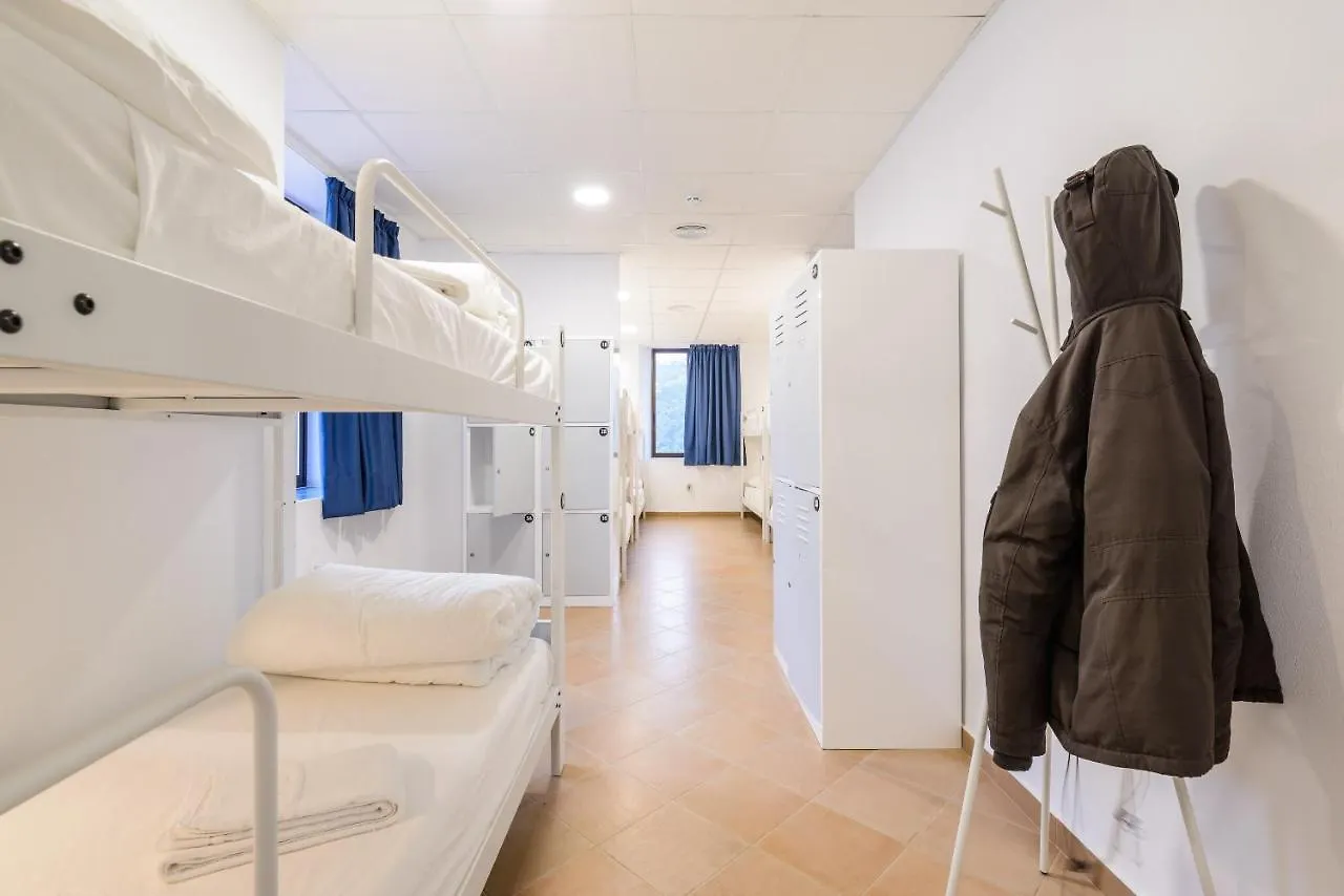 Benarraba Hostel