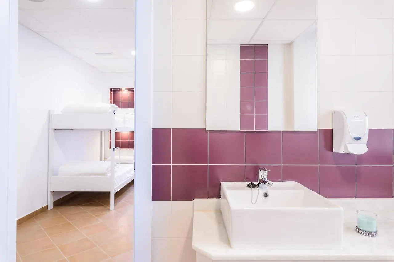 Benarraba Hostel 0*,  Spain
